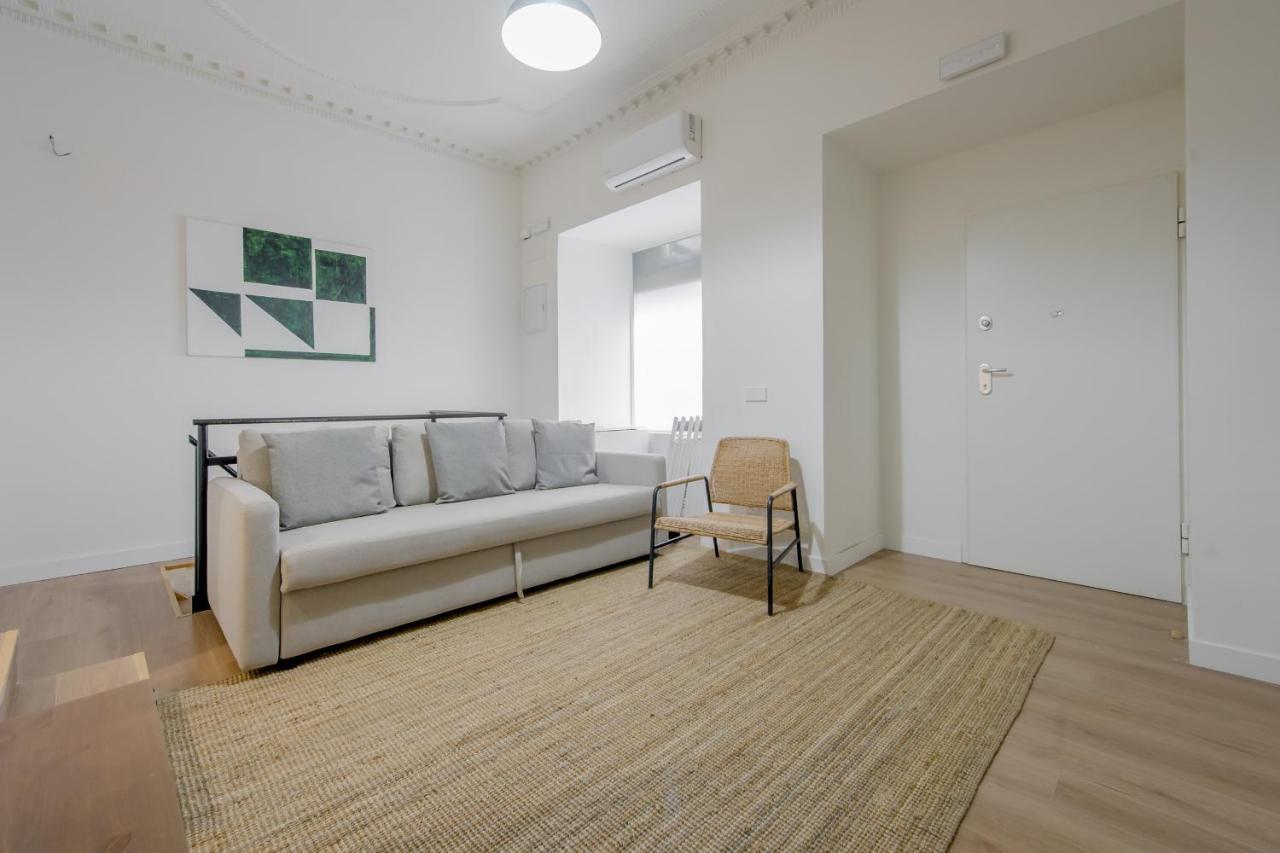 Апартаменты Modern Apt & Cool Interior Design En El Retiro Мадрид Экстерьер фото